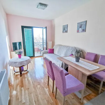 Apartments Vukovic Vanja Makarska Buitenkant foto